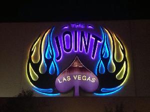 <a href='concert.php?concertid=908'>2013-11-16 - The Joint - Las Vegas</a>